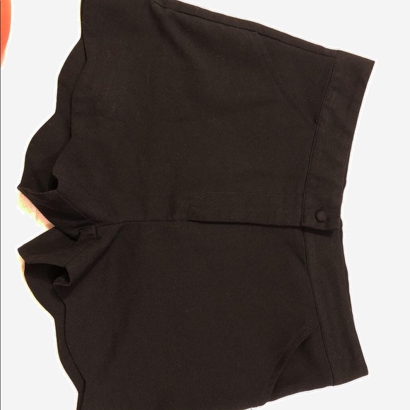 Pants - Black Scalloped Shorts